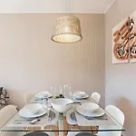 Cozy Flat In Foz By Lovelystay Apartment