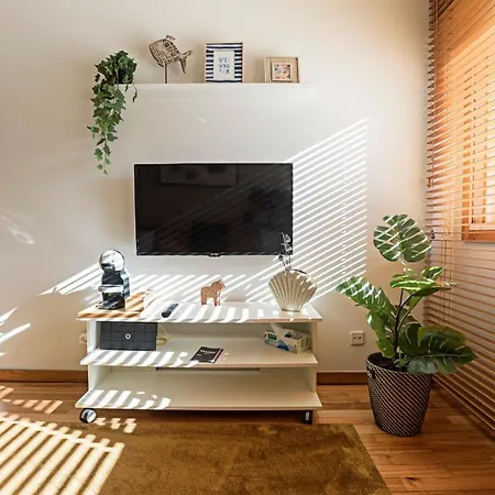 Apartment Cozy Flat In Foz By Lovelystay *