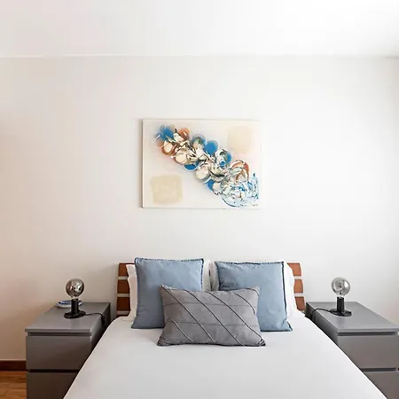 Apartment Cozy Flat In Foz By Lovelystay